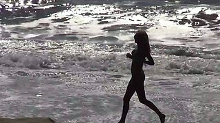 Blonde beauty XXX-hoe gets sodden in scorching jizz spray!