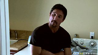 To Affair Is Human... With Savannah Stern, Tommy Gunn - Brazzers