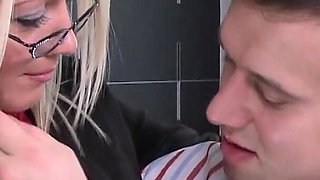 Sexy nerdy blonde enjoys anal fuck with the boss