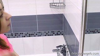 Beauty-Angels.com - Andrea B - Cutie masturbates in comfy bed