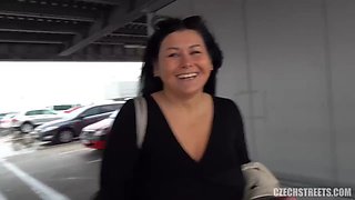 Voluptuous Czech brunette with big boobsis having hardcore sex in the back of a car