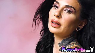 Naked mommy angel reveals her tantalizing side