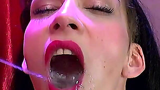 Sexy Piss Swapping College Babes in Gangbang Ggg John Thompson