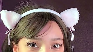 Webcam fun mature brunette with toys cum on cam