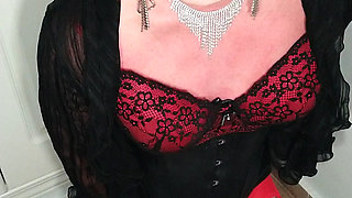 Huge Cum Crossdresser