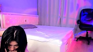 Amateur Webcam Cute Teen Plays Solo with Big Dildo