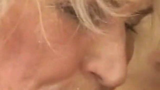 Granny the Old Woman Knows How to