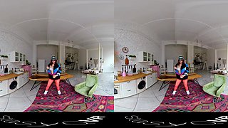 Sporty Stripping - Fit Amateur Striptease - Sexlikereal