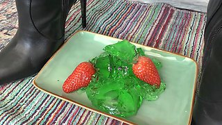 Smoking Mistress and Green Dessert From Boot Soles, POV Clip, Lady Victoria Valente in German