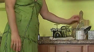 Hairy MILF Artemisia From the Us Gets Distracted During Dish Washing