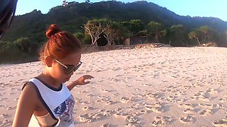 Big ass Thai amateur GF beach visit and homemade sex tape
