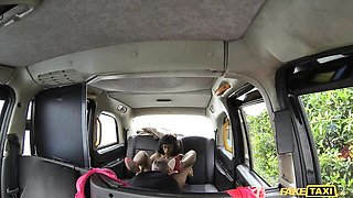 Ebony with nice ass Lola Marie fucks with a horny white driver