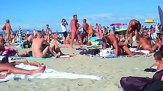 Amateur women fuck guy in amateur group sex porn