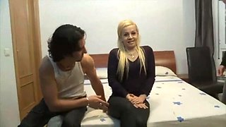 Sharing blonde cuckold cheating titty wife ft. Big Tits, Swinger, Group, Big Ass  Cum: Big Tits, Big Ass  Blowjob Porn