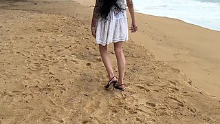 Black Classic Stiletto High Heels with No Back, 12 Cm Heels on Me and on the Beach, in the Sand