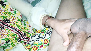 18 year old stepsister gaves Xxx Closeup Blowjob of her and she take hot Cum passionately with happy ending