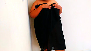 Egypt Hot Wife Half Naked in Front of Neighbor's Bathroom After Shower