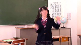 Asian college girl gives blowjob and fucked