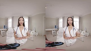 Delivery Guy Gets Lucky With Horny Doctor Lia Lin Fucking Him As A Payment