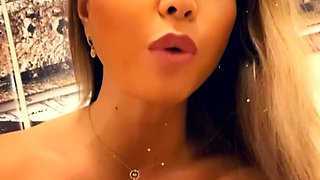 Big boob brunette masturbates on webcam