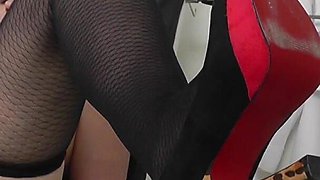 Mature Gyno Secret- Gyno doctor records his mature female patient on a cam