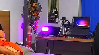 Dinner Can Wait - She Wants Dessert First