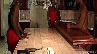Black chunky MILF amateur hot video