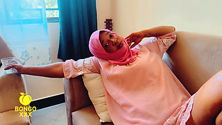 Beautiful Mature British Hijab Muslim MILF Can Handle a BBC