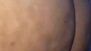 No Aguante Y Le Toque El Culo a Mi Suegra, Compartiendo Cama Con Yerno.