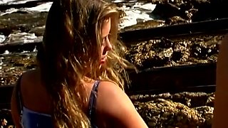 Krystal De Boor In Strandnixen Werden Hardcore Gefickt