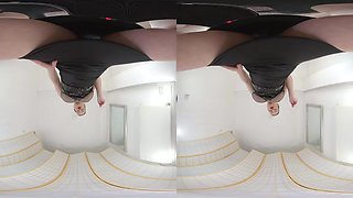 Human Ashtray - VRSmokers
