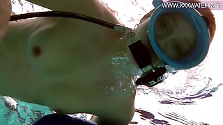 Hungarian Pornstar Enjoys Riding Toy Underwater - Minnie Manga