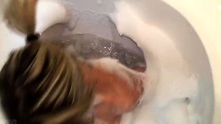 NikkiSims Tub Vibrations WMVLEWD