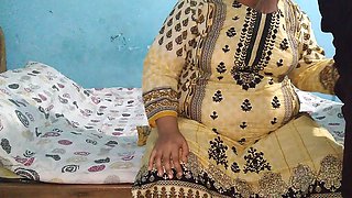 Neighbor Boy Pakistani Desi Hot Aunty Ki Chudai - Aria Mia (hindi Coda Cudi)