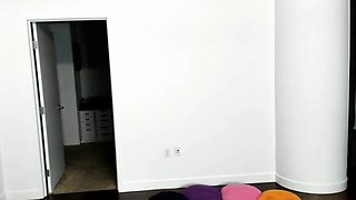 Omege japanese girl with big boobs on cams