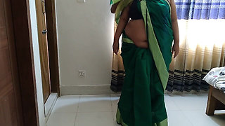 Hot Bhabhi Fucked by Debar Jab Patni Bathroom Pas Gea