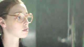Freya Mavor - The Lady in the Car with Glasses and a Gun (2015)