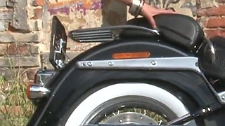 Adorable brunette likes showing her sexy body