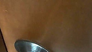 El Pene En La Boca Y Enseguida Se Coloca En 4