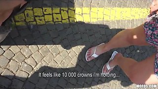 Blonde czech exhibitionist juggles her perfect arse on a big-dick