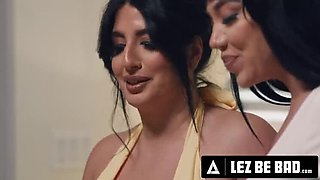 Oiled Up Lesbian Scissoring - Sarah Arabic & Little Puck Rough Fingering & Big Tits Orgasm