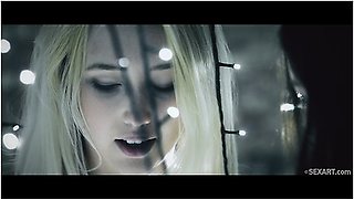 Lights - Myiuki Son & Samantha Rone