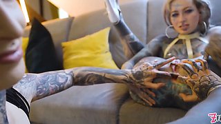 Burlesque beauty's Big Boobs and strap-on buttfuck