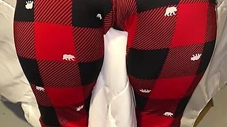 Melove Sexy Butt in Tight Red & Black Pants