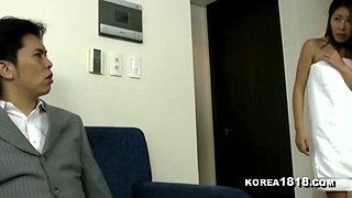 KOREA1818.COM - HOT Korean MIlF in Towel Seduction