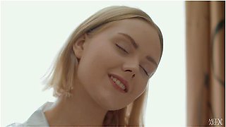 The Gift - Isabella Star