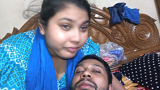 Bangladeshi Hot Sexy Figure Bhabhi with Her Naughty Boyfriend