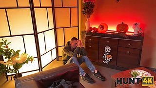 Hunt4k. hot and spunky fortune-telling sex sesh with perky-titted witch Vanessa Leone