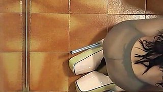 MILF in Pantyhose and High Heels Gives a Blowjob on Her Knees with Cum Swallowing