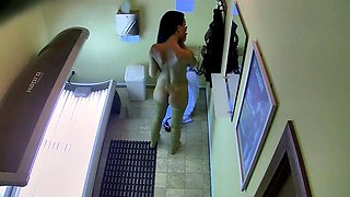 Sweet MILF in solarium